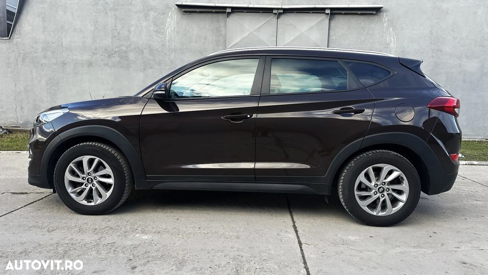 Hyundai Tucson 2.0 CRDI 4WD Automatik Advantage - 14