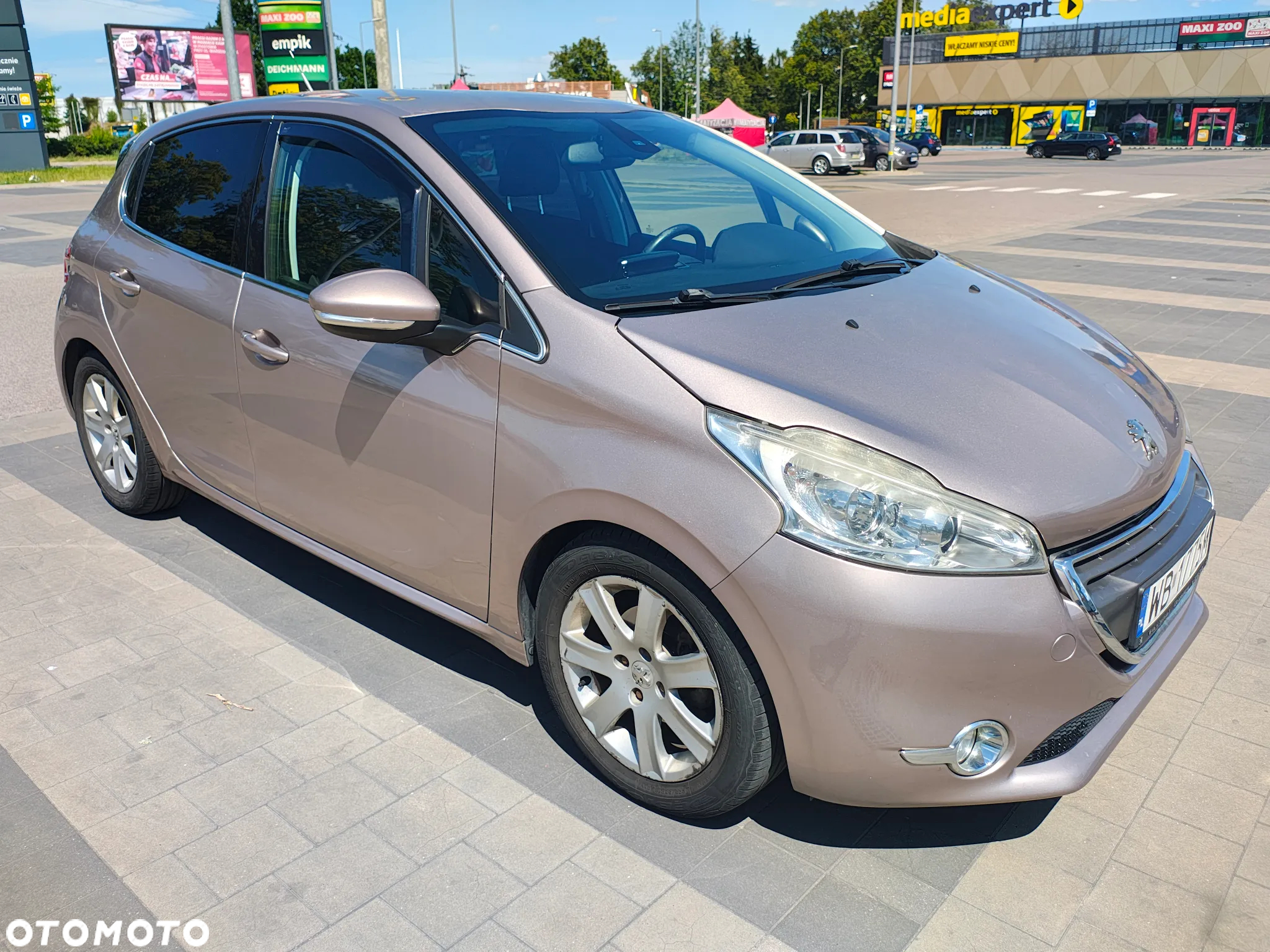 Peugeot 208 - 3