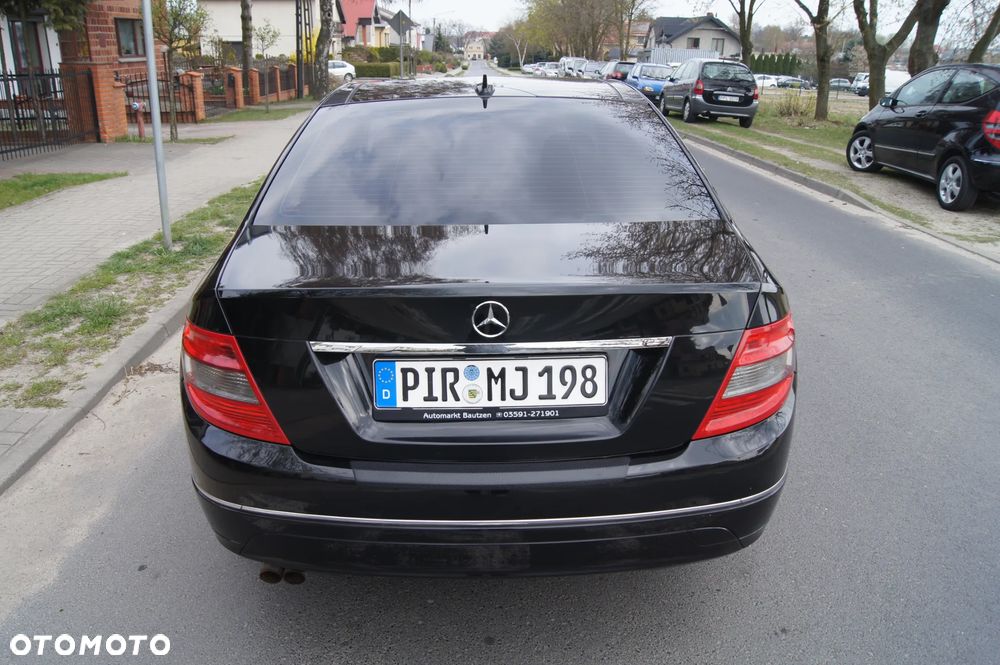 Mercedes-Benz Klasa C 180 Kompressor BlueEFFICIENCY Avantgarde - 6