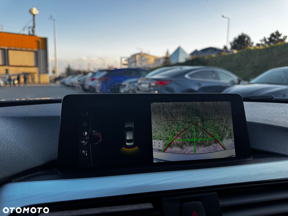 BMW Seria 3 330e iPerformance Luxury Line - 12