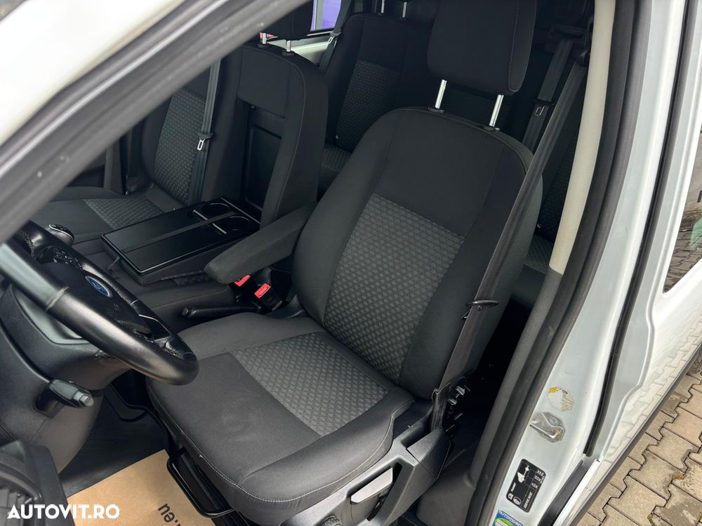 Ford TRANSIT CUSTOM - 29