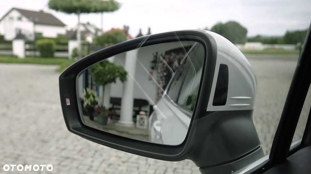 Volkswagen Tiguan - 34