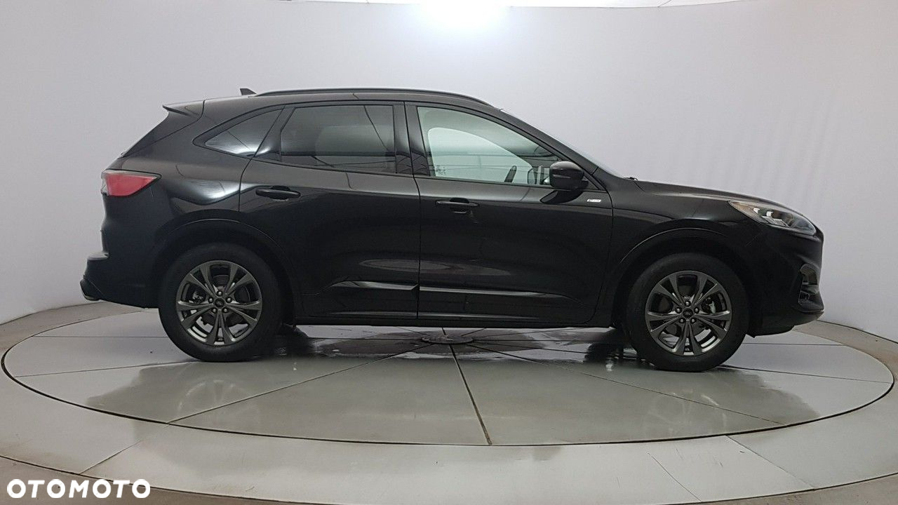 Ford Kuga - 8