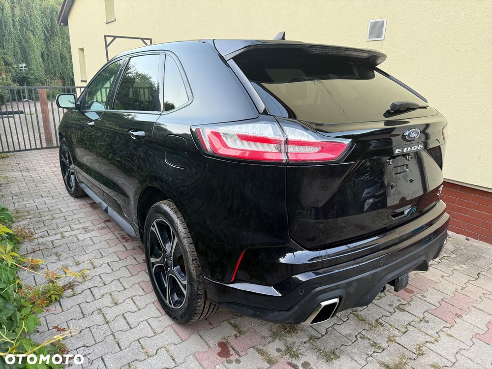 Ford Edge - 16