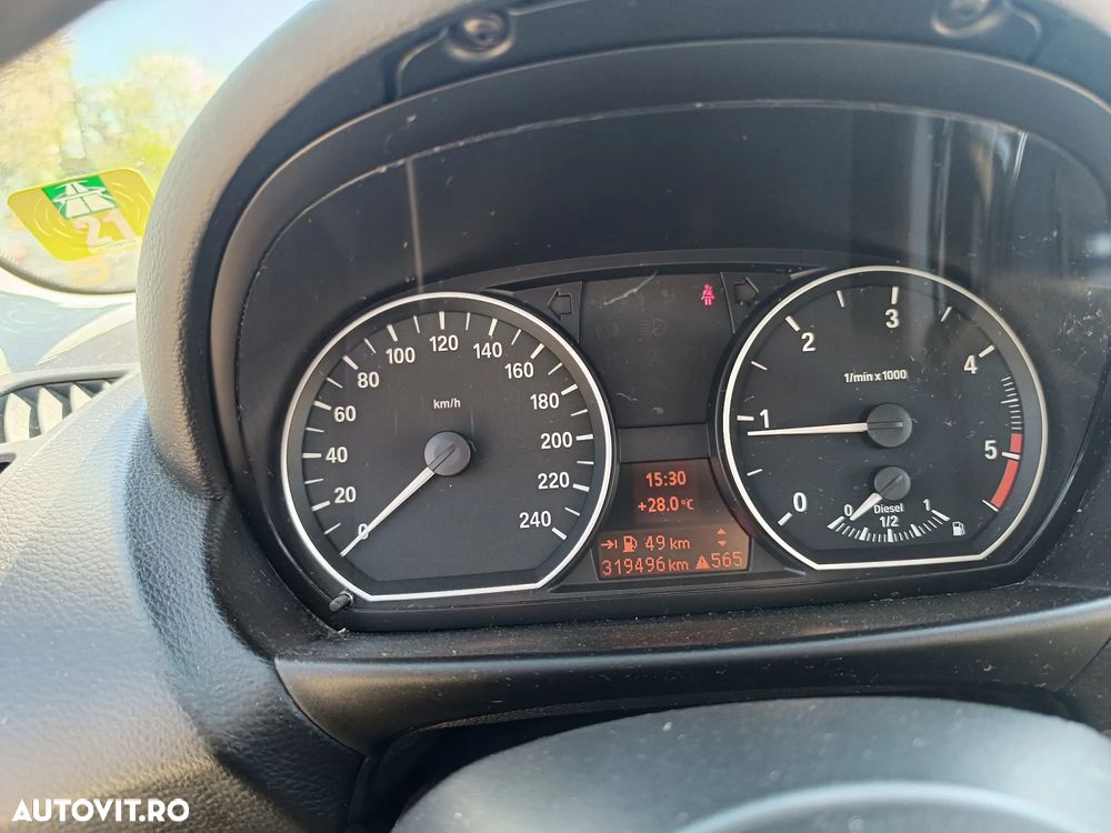 BMW Seria 1 118d - 4