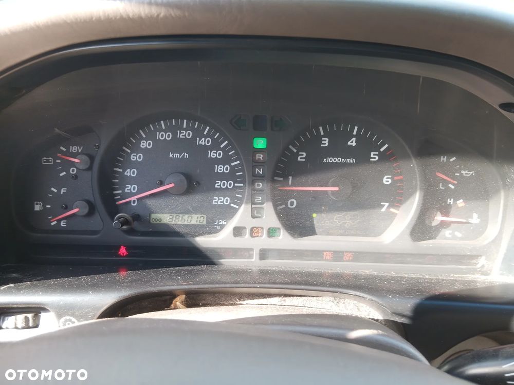 Toyota Land Cruiser 4.7 V8 - 5