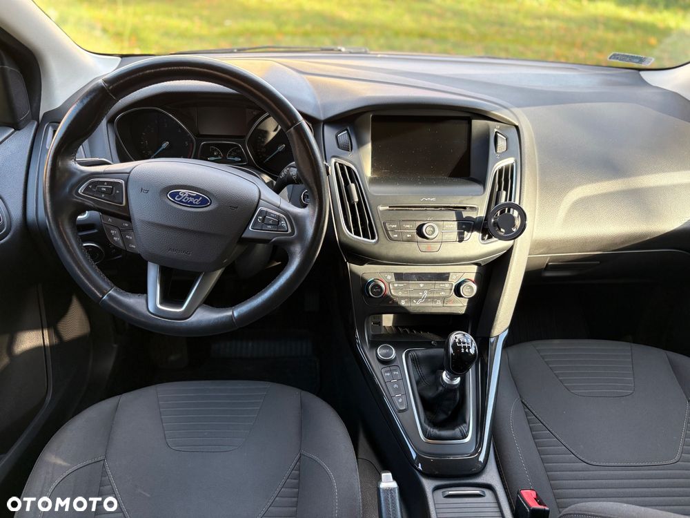 Ford Focus 2.0 TDCi Titanium ASS - 9