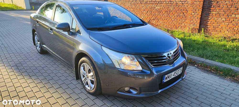 Toyota Avensis 2.0 D-4D - 1