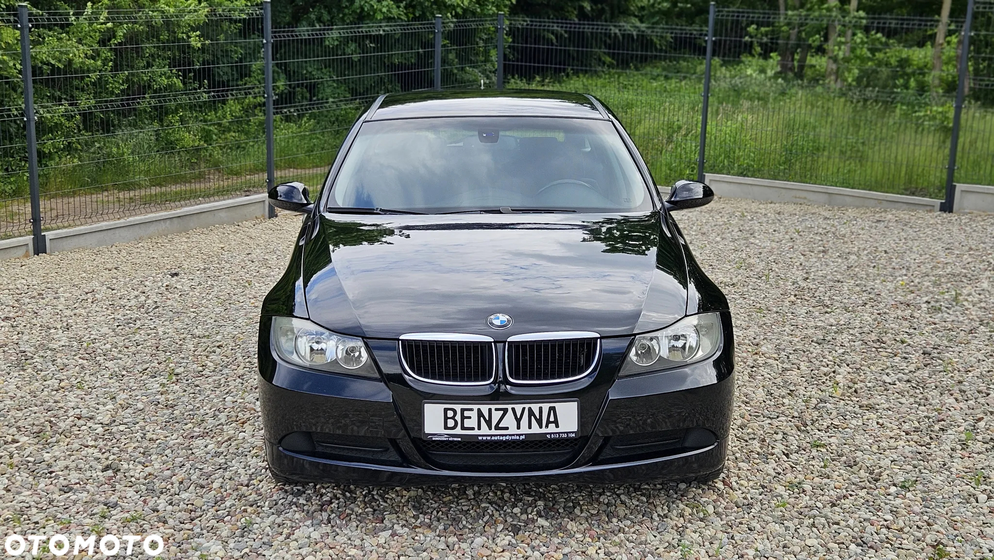 BMW Seria 3 318i Touring - 12