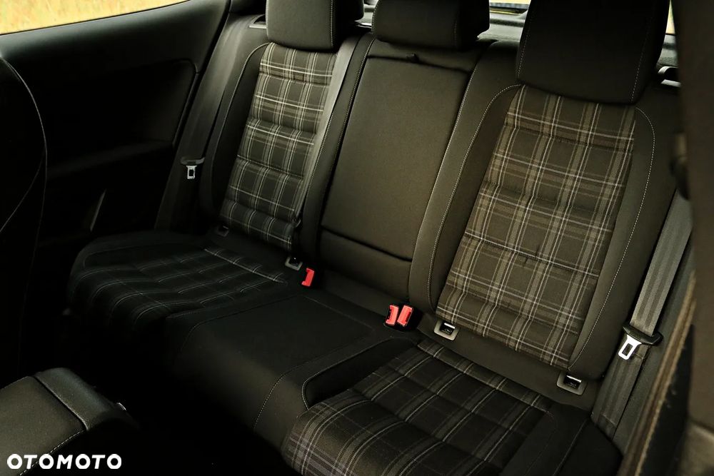 Volkswagen Golf 2.0 TDI DPF GTD - 7