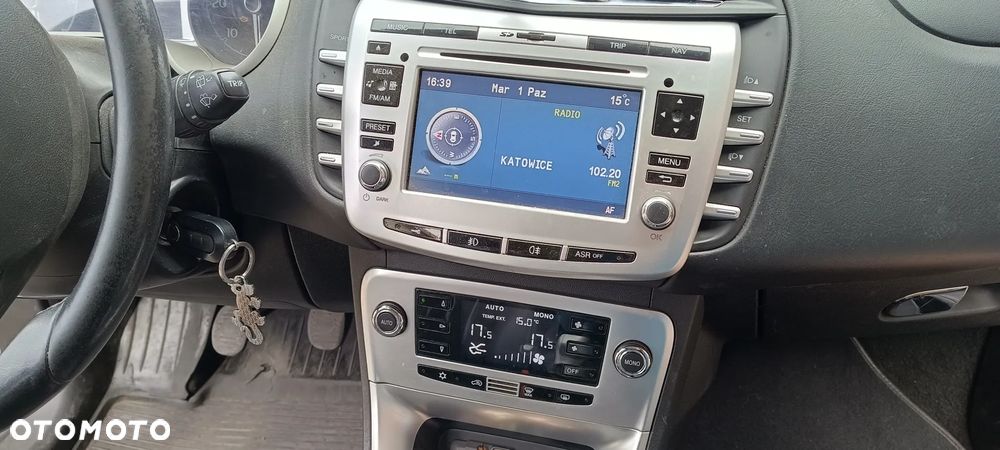 Lancia Delta 1.6 MJ Platino - 19