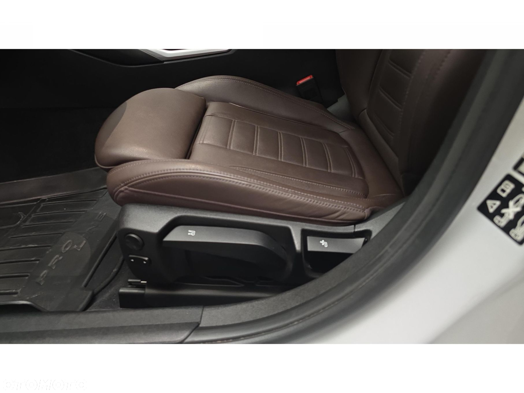 BMW Seria 3 320d xDrive Luxury Line - 19