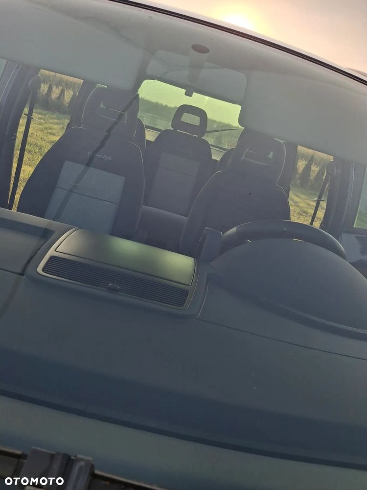 Volkswagen Sharan - 8