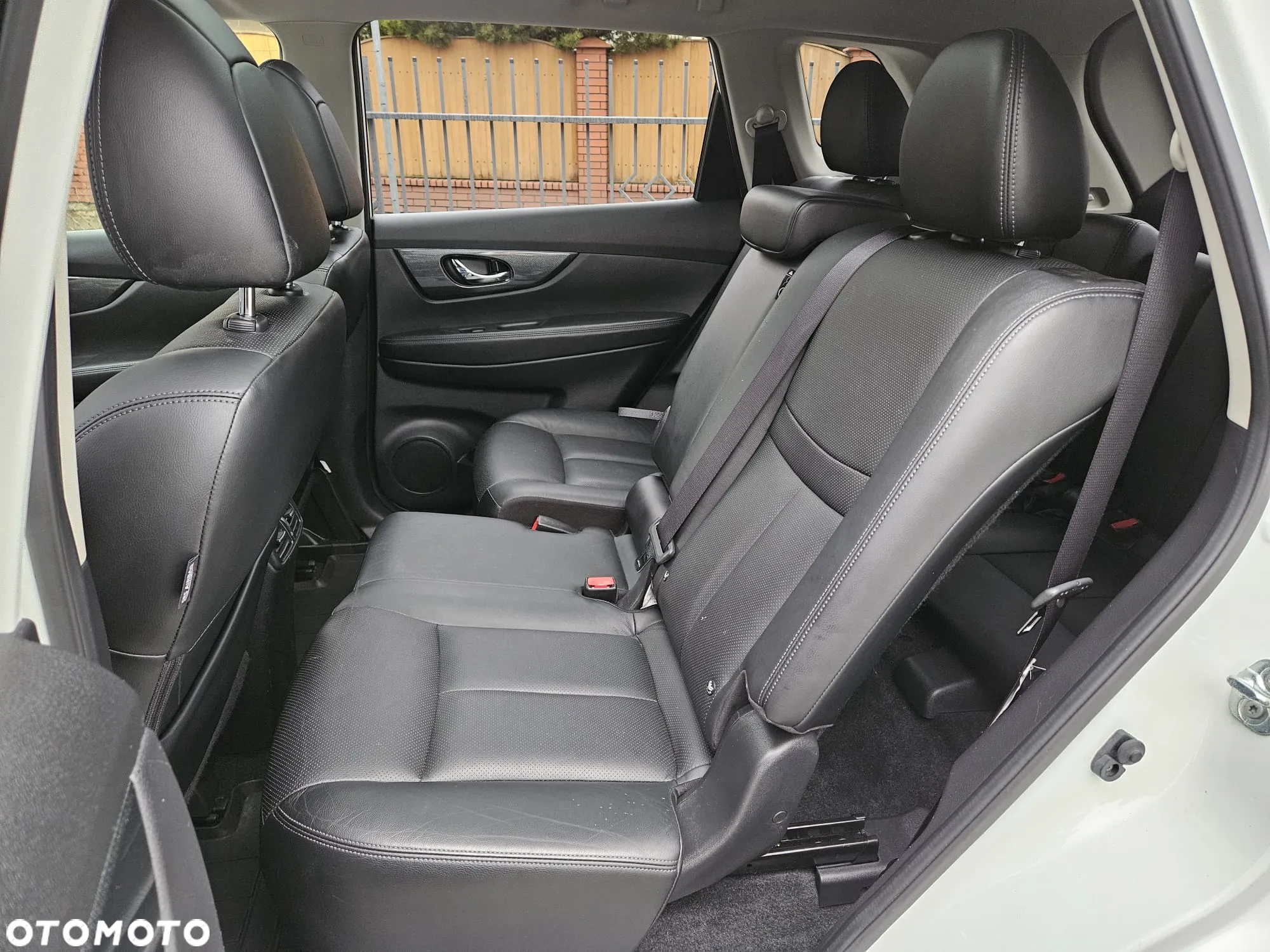 Nissan X-Trail 1.6 DIG-T Tekna 2WD 7os - 14