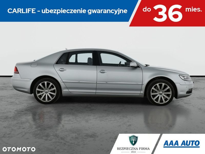 Volkswagen Phaeton - 8