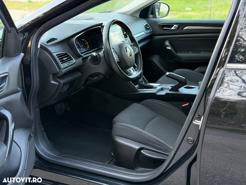 Renault Megane BLUE dCi 115 EDC BUSINESS EDITION - 15