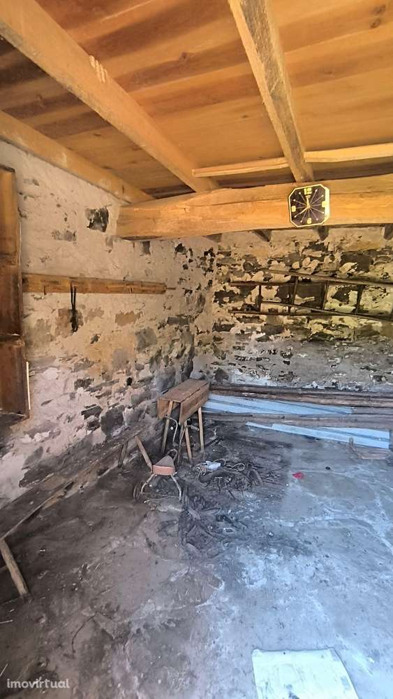 Quinta para Recuperar em Leiria com Vista para a Montanha - Grande imagem: 5/21