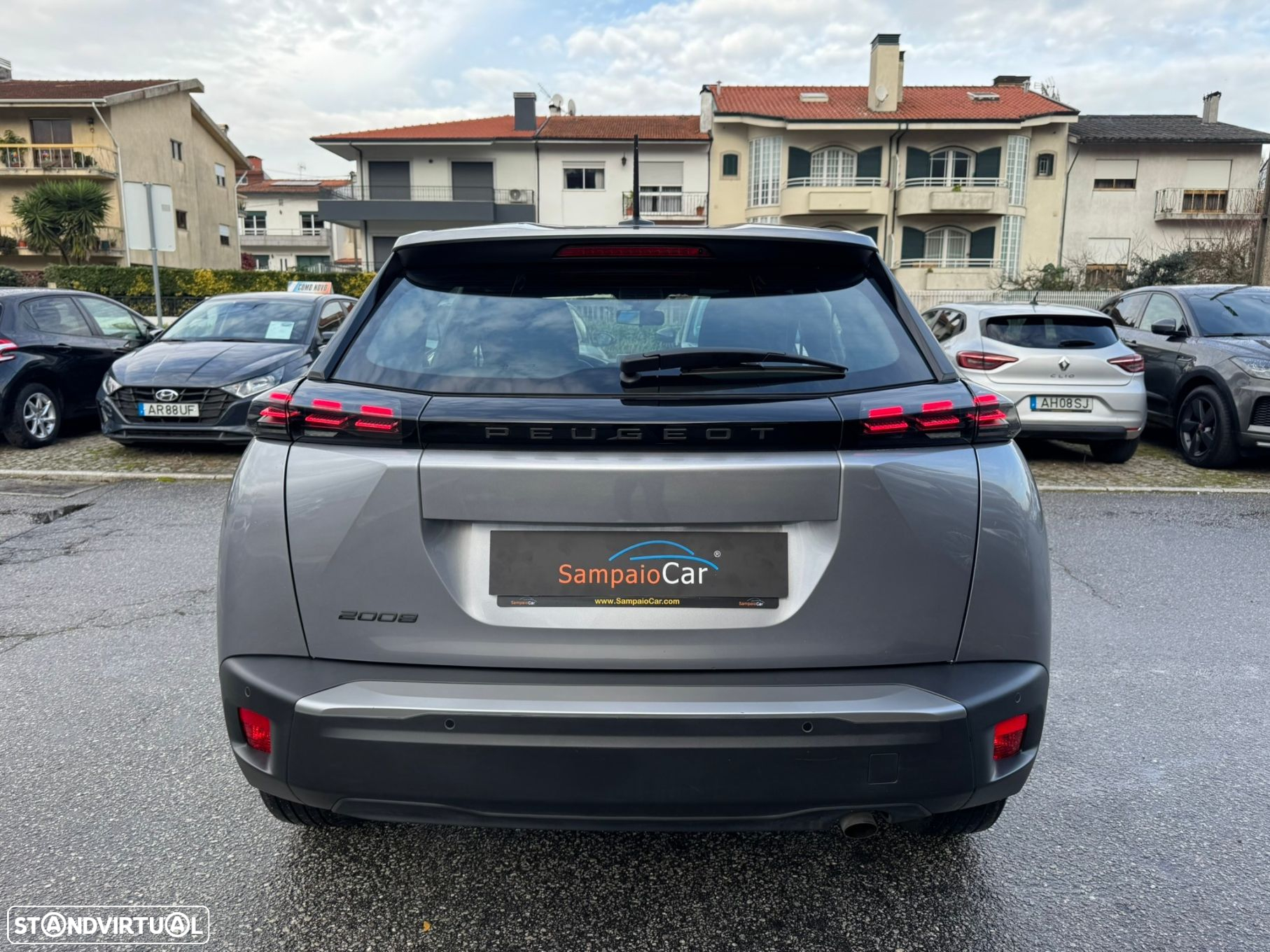 Peugeot 2008 1.2 PureTech Active Pack - 12