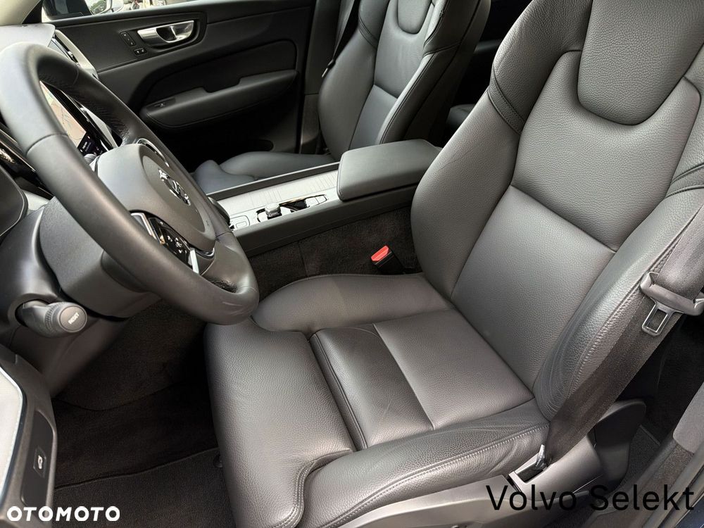 Volvo XC 60 - 22