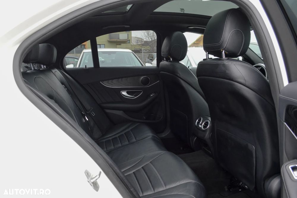 Mercedes-Benz C 180 7G-TRONIC AMG Line - 38