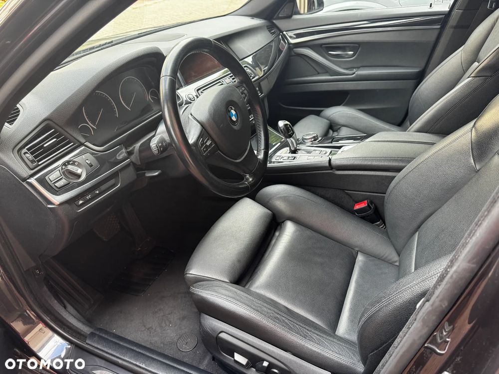 BMW Seria 5 520d xDrive - 21