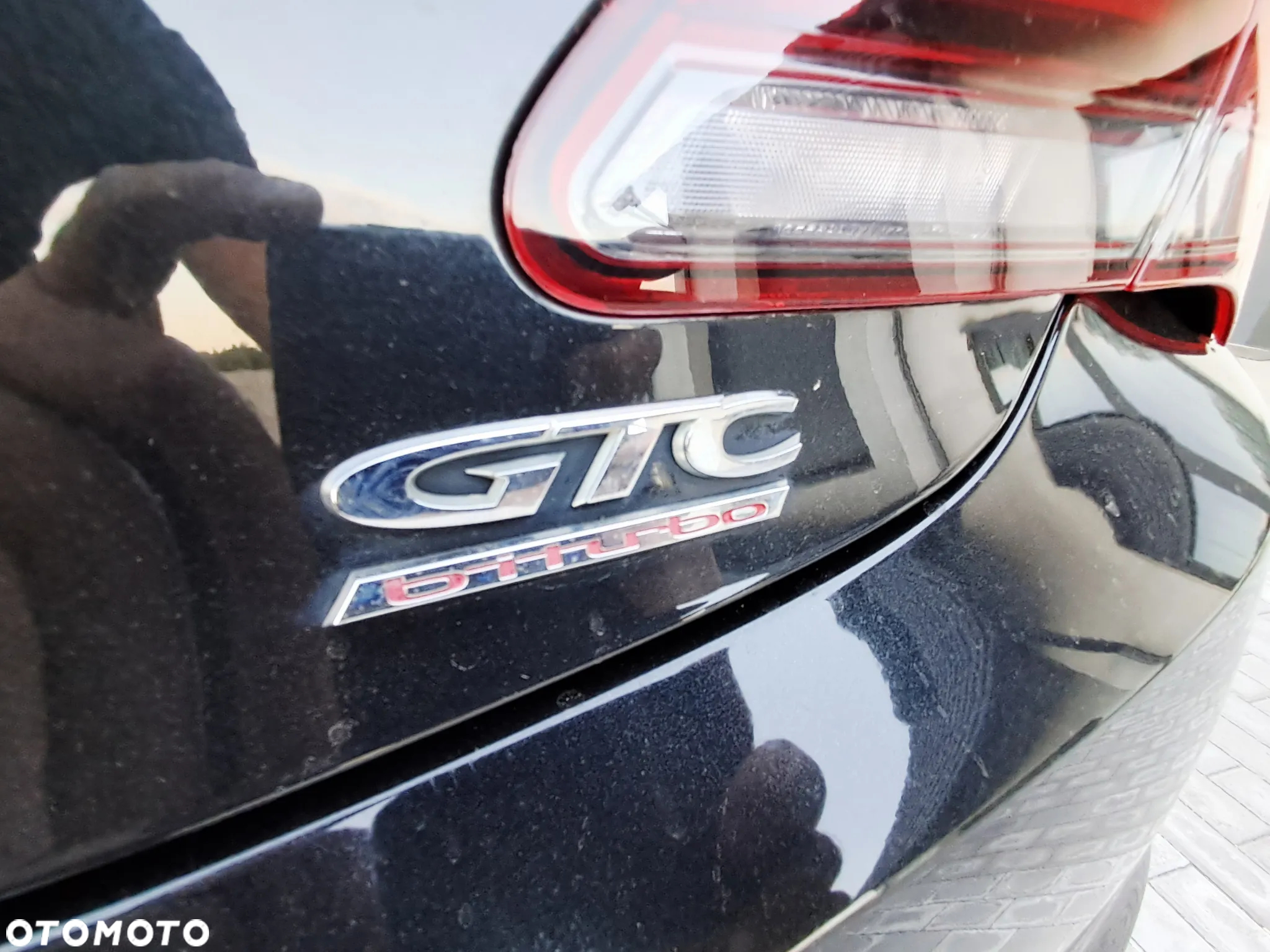 Opel Astra IV GTC 2.0 CDTI Bi-Turbo S&S - 21