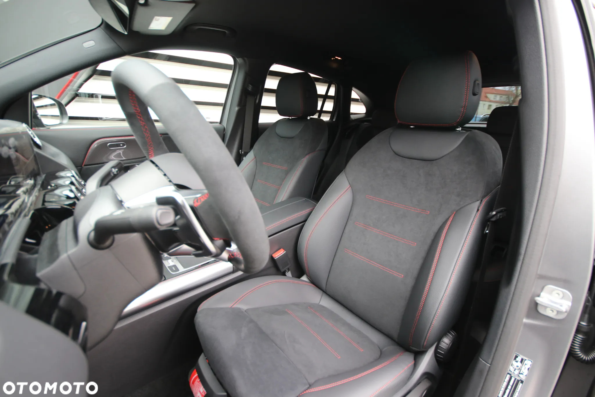 Mercedes-Benz GLA AMG 45 S 4-Matic+ - 16