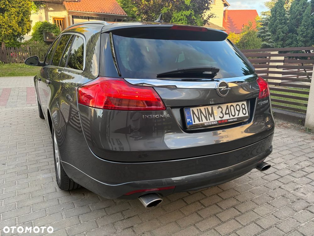 Opel Insignia 2.0 Turbo 4x4 Design Edition - 16