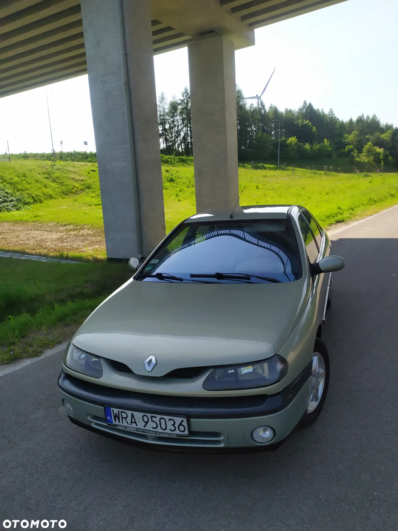 Renault Laguna 1.6 Concorde - 21
