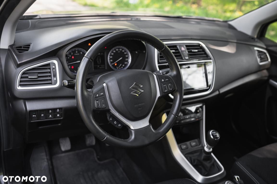 Suzuki SX4 S-Cross - 17