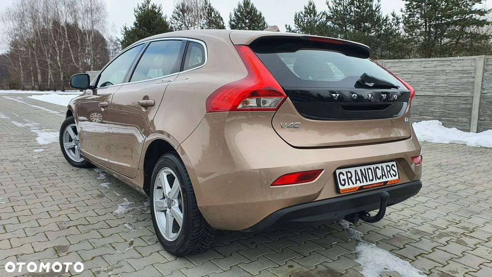 Volvo V40 D2 Momentum - 5