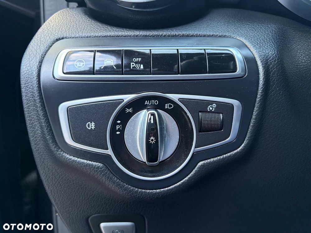 Mercedes-Benz GLC 220 d 4Matic 9G-TRONIC - 17