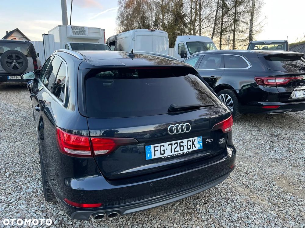 Audi A4 Allroad - 12