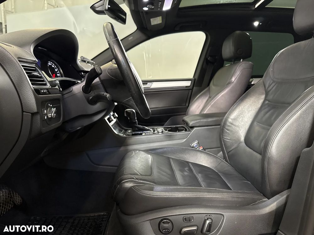 Volkswagen Touareg - 27