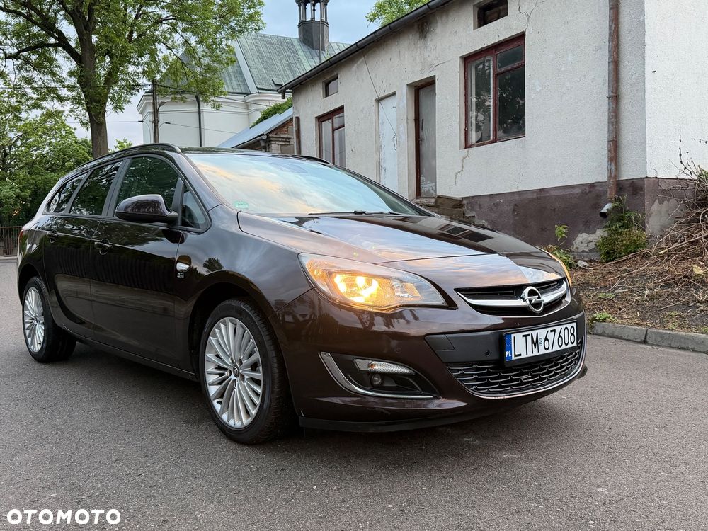 Opel Astra 1.4 Turbo 150 Jahre - 1
