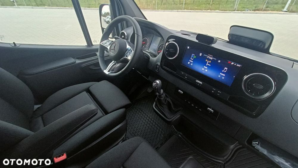Mercedes-Benz Sprinter Furgon 317 cdi L3H2 - 14