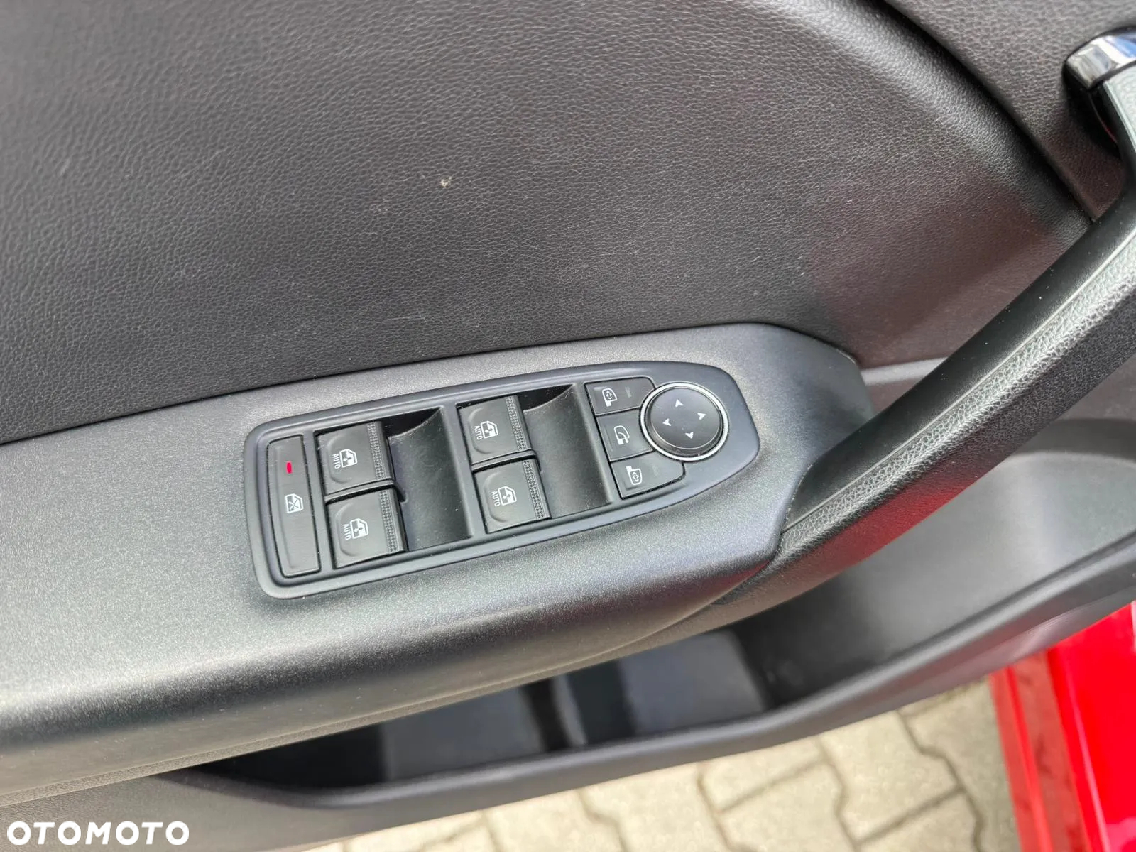 Renault Captur - 31
