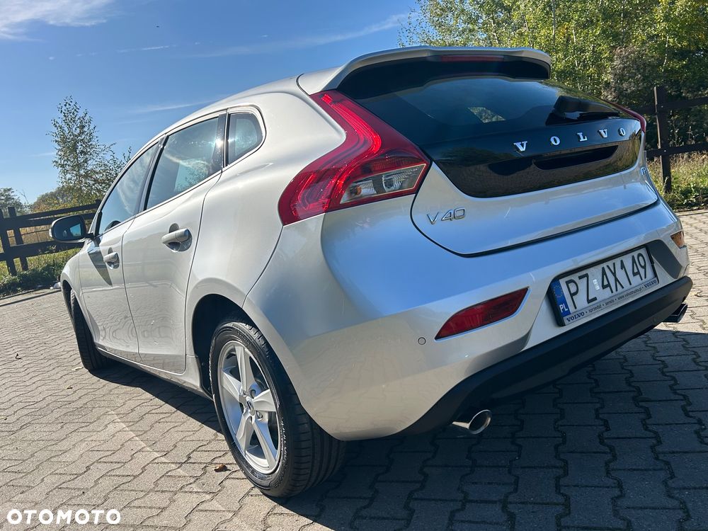 Volvo V40 - 10