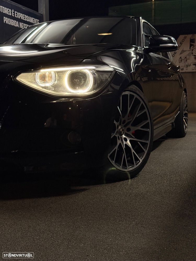 BMW 118 d Pack M - 26