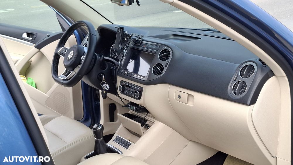 Volkswagen Tiguan 2.0 TDI DPF 4Motion BlueMotion Technology Sport & Style - 26