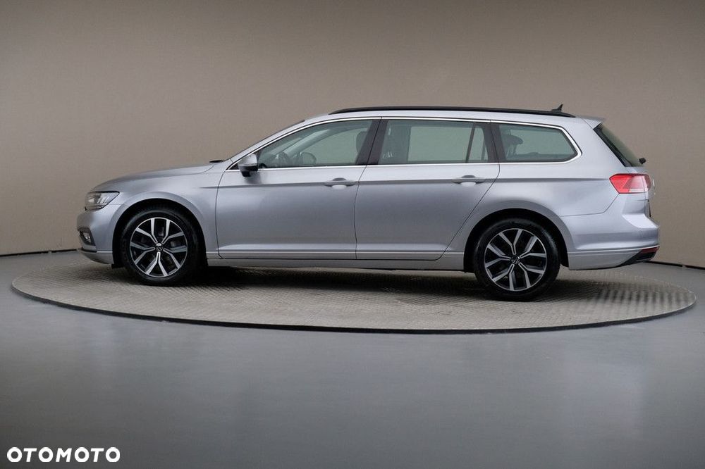 Volkswagen Passat Variant - 4