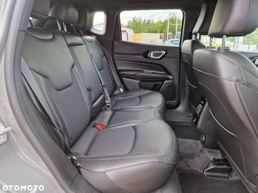 Jeep Compass - 20