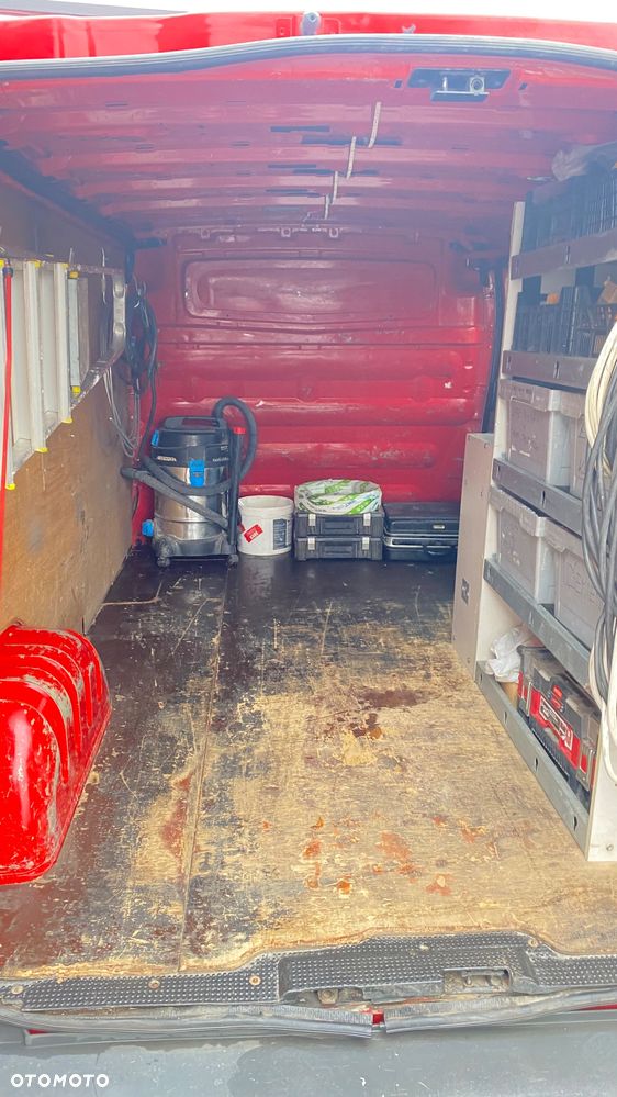 Opel Vivaro L2H1 2.9t - 10