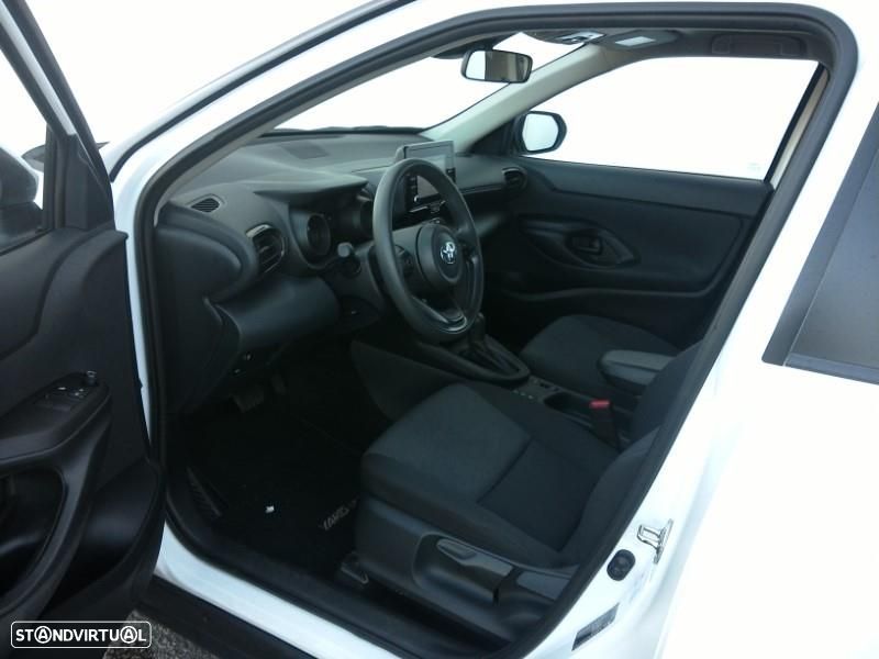 Toyota Yaris Cross - 25