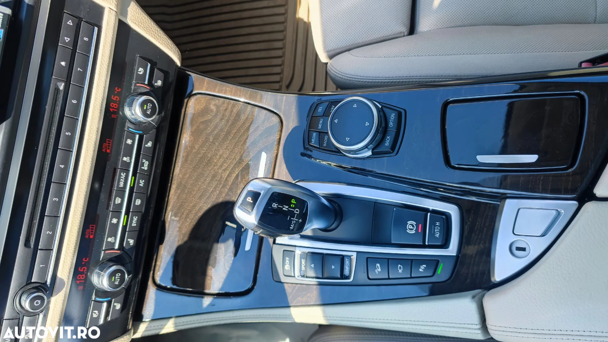 BMW Seria 5 530d xDrive AT - 17