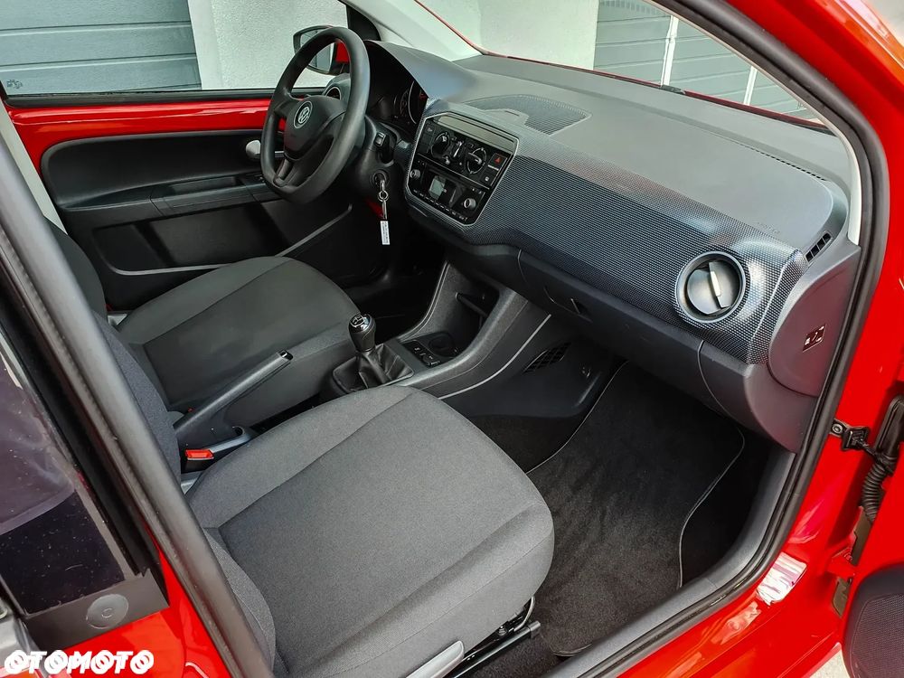 Volkswagen up! - 28
