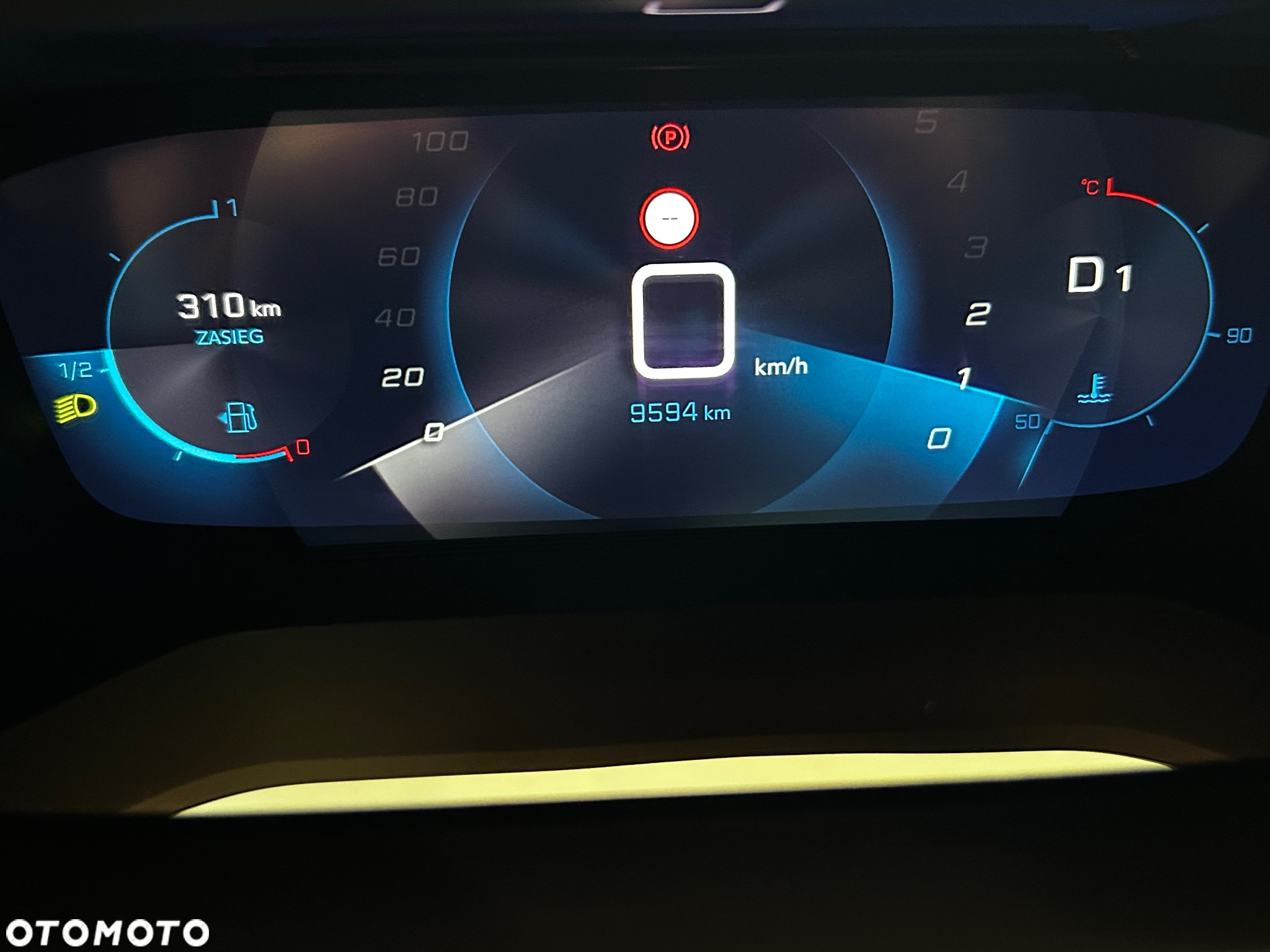 Peugeot 2008 1.2 PureTech Allure S&S EAT8 - 19