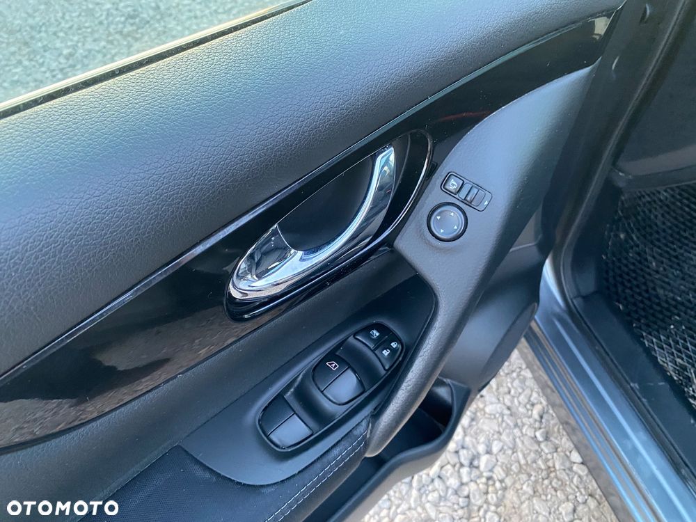 Nissan Qashqai 1.6 DIG-T N-Connecta - 22