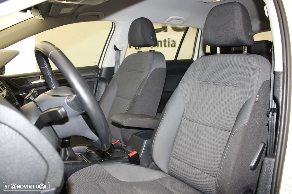 VW Golf Variant 1.6 TDi Confortline - 30