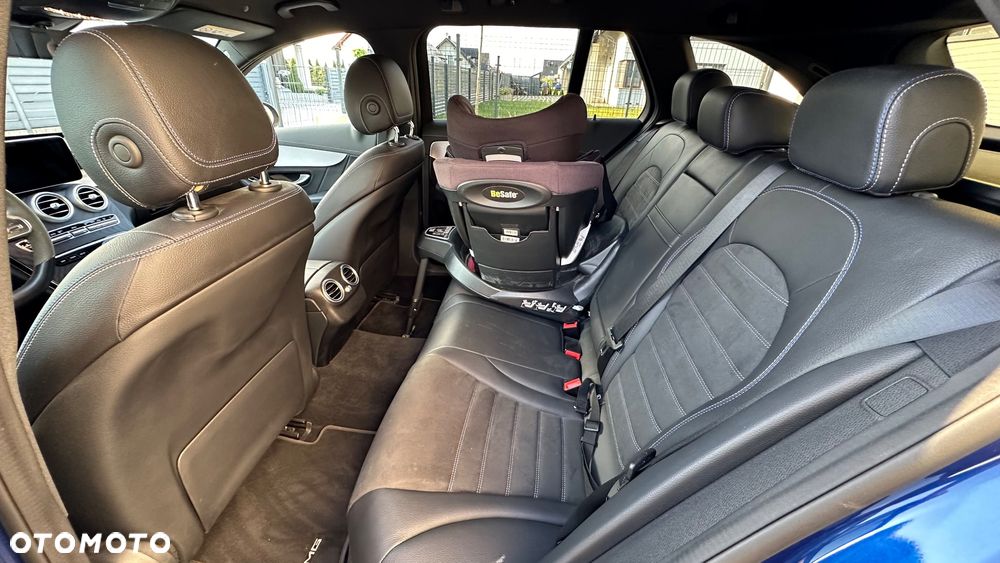 Mercedes-Benz Klasa C 220 d T 9G-TRONIC Night Edition - 24